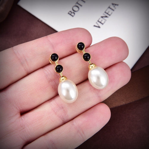Bvlgari Pearl 18K Gold Earrings
